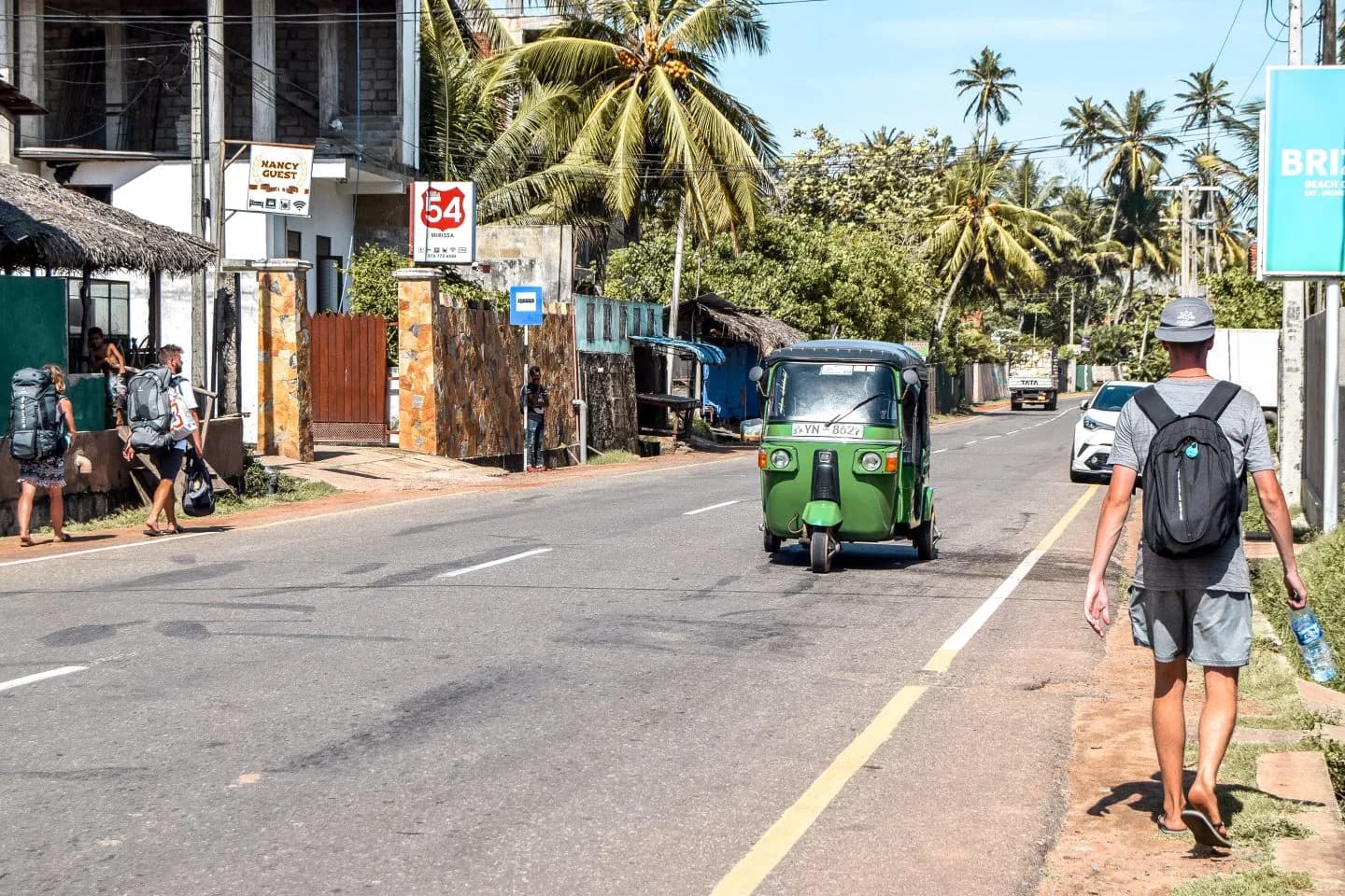 Southern Expressway, convenient route from Colombo Airport to Mirissa
